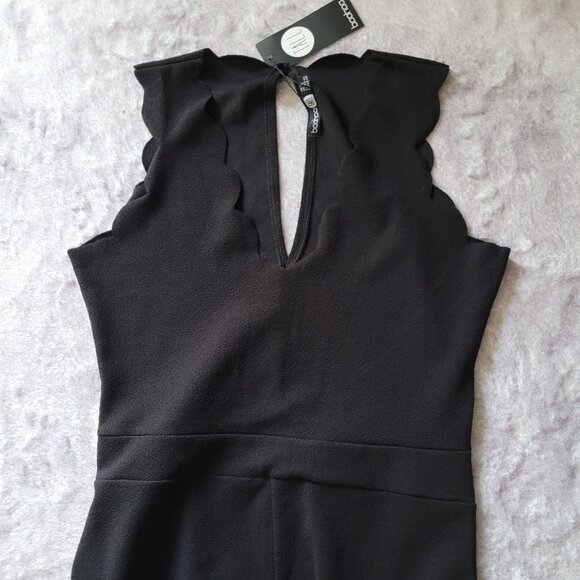 NWT! Boohoo scallop edge plunge jumpsuit size UK14/US10 - Picture 4 of 7